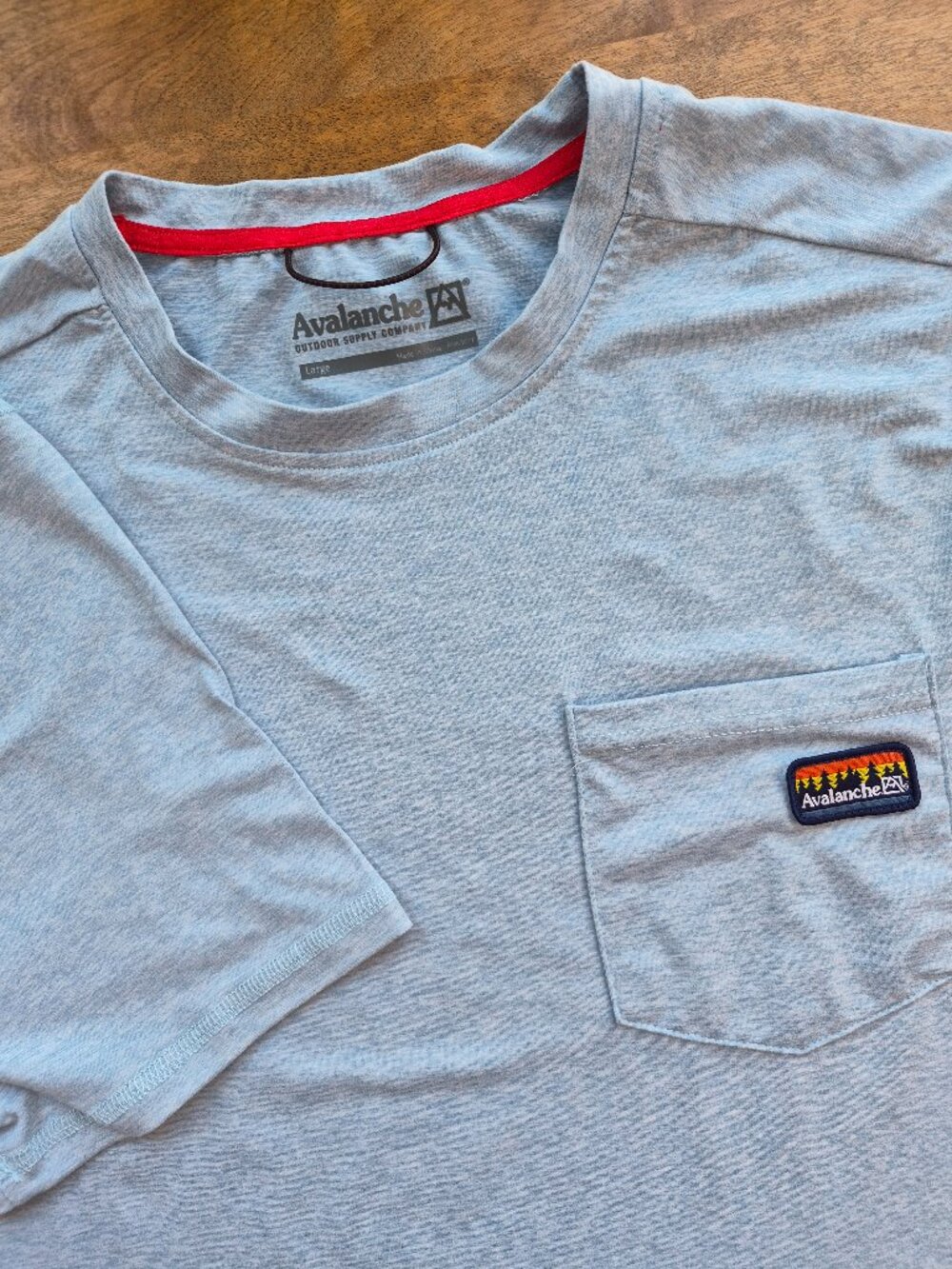 Avalanche Men T Shirt L Light Blue Heathered Short Sleeve Pocket Casual Relaxed